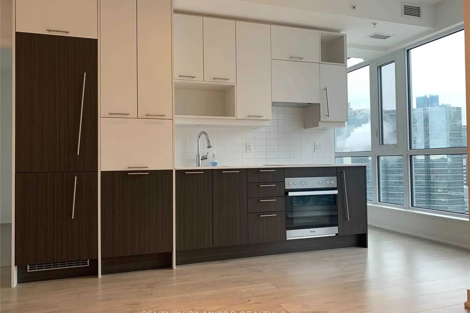 30 Nelson Street 2306 photo 3