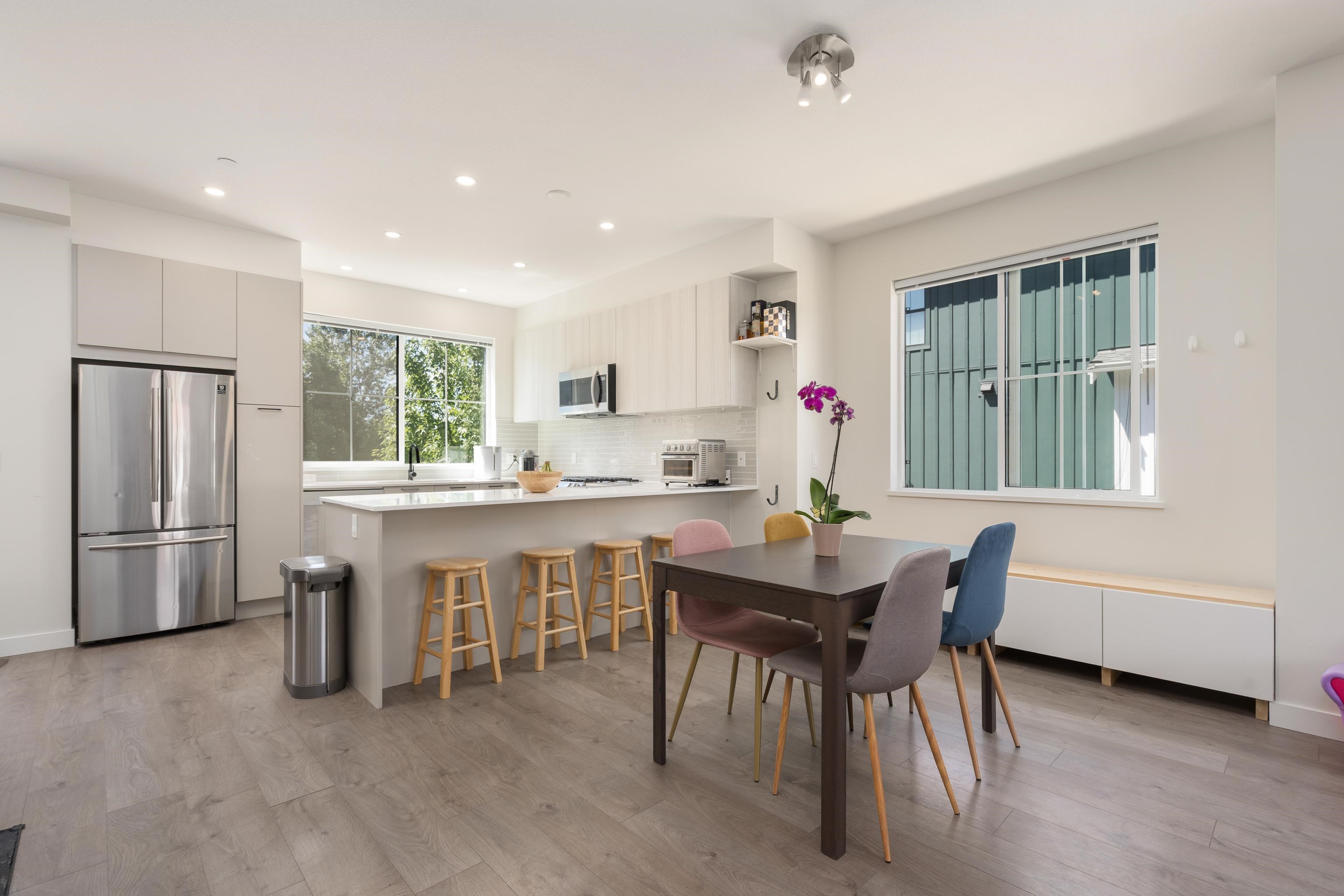 82-488 Furness Street, New Westminster, BC, V3M 0M1