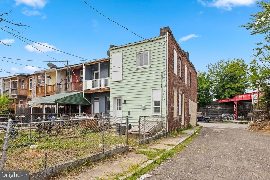 1 S Kresson Street, Baltimore, MD 21224
