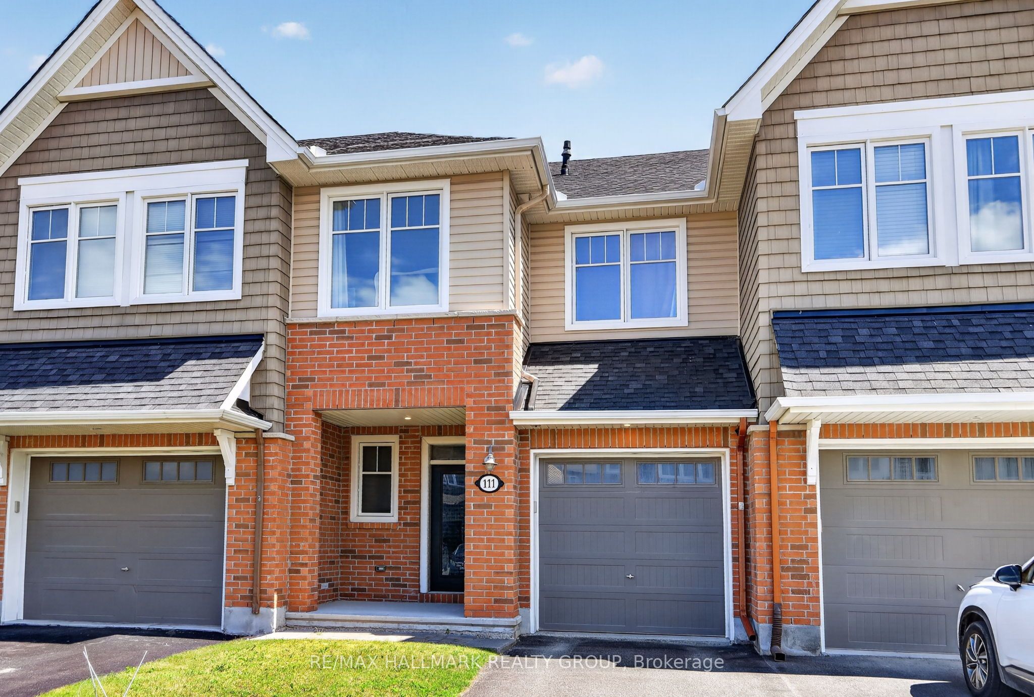 111 Eric Maloney Way, Ottawa, ON, K1T 0R2