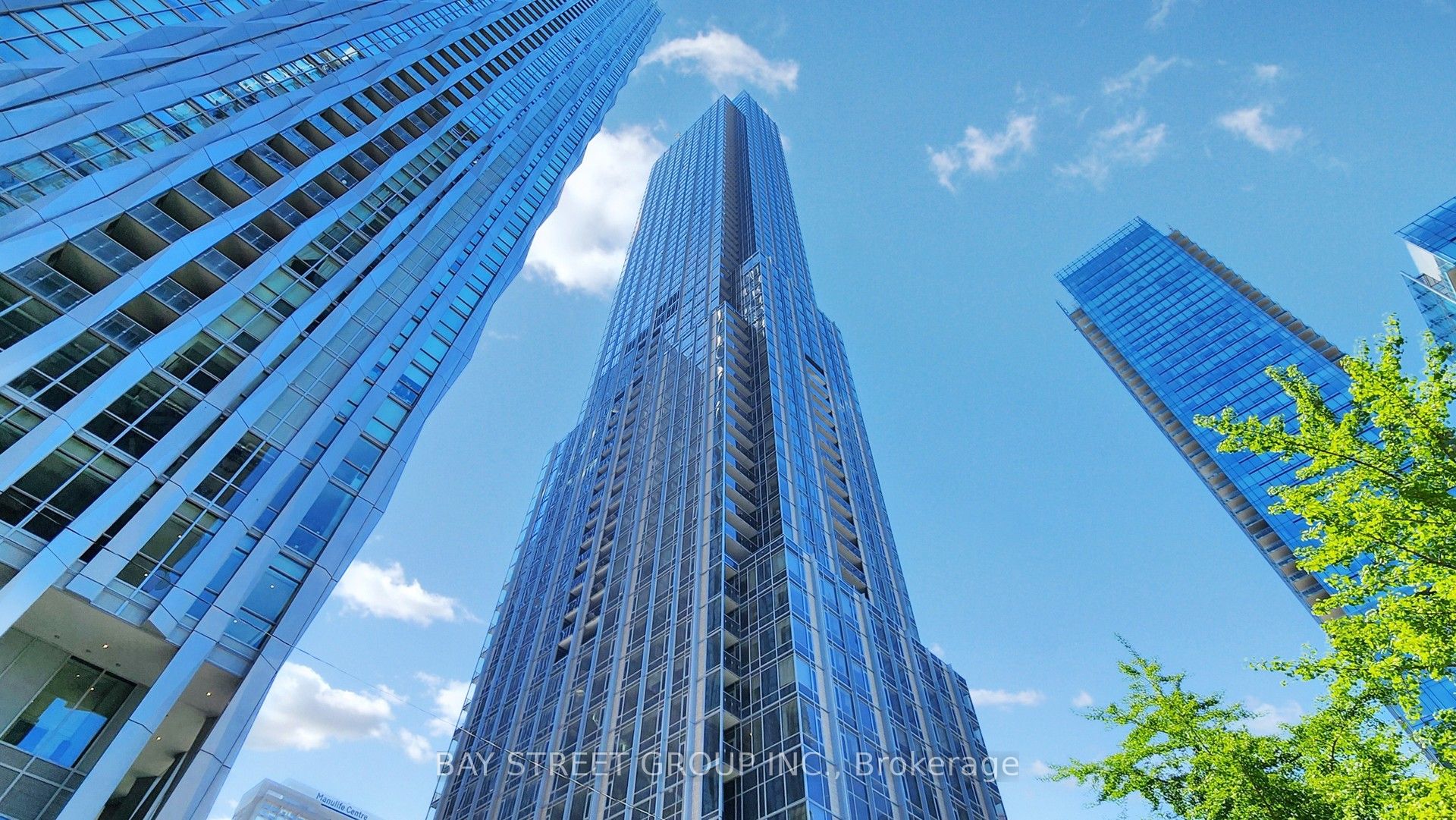2312-11 Yorkville Avenue, Toronto, ON, M4W 0B7