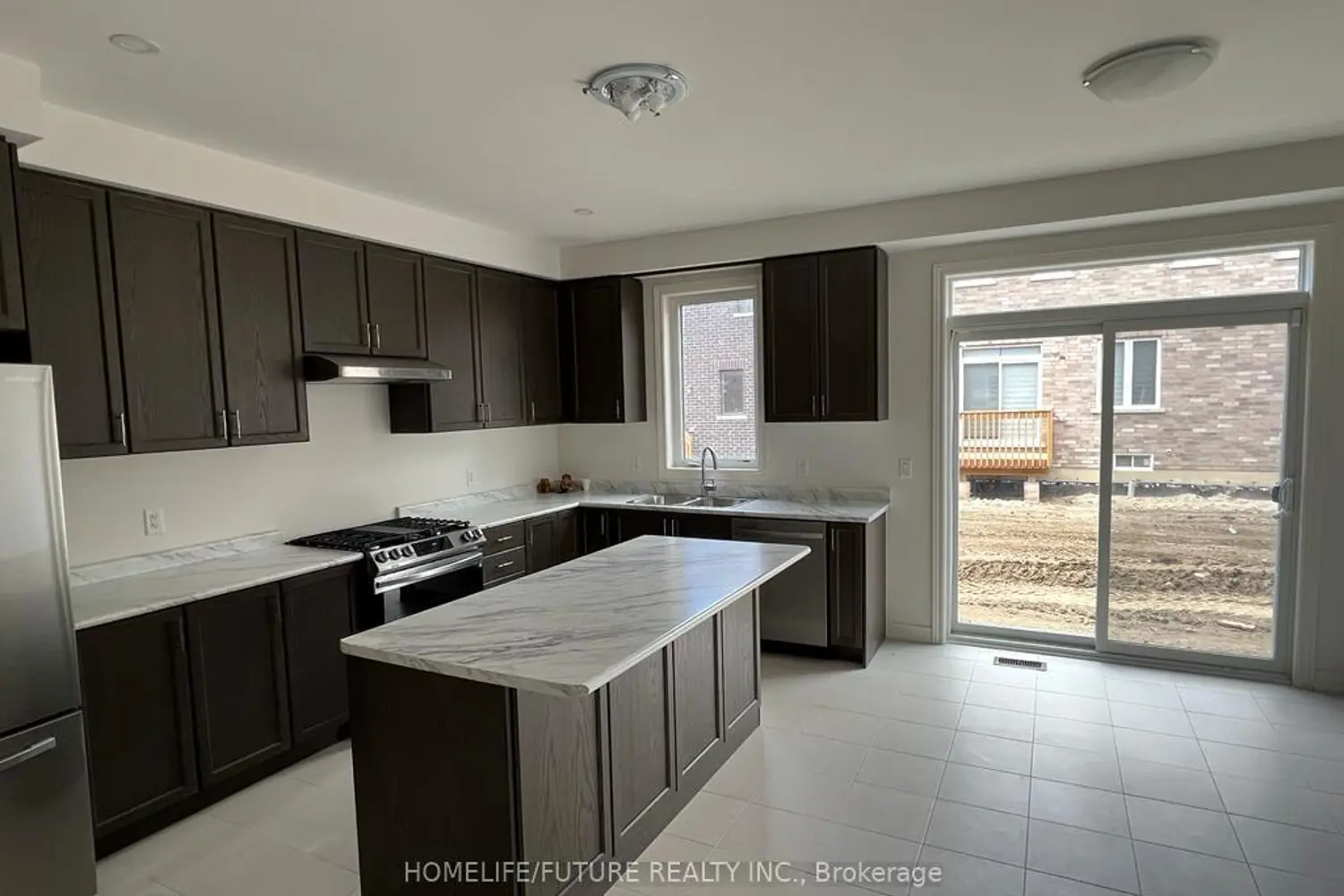 20 Collier Crescent photo 4