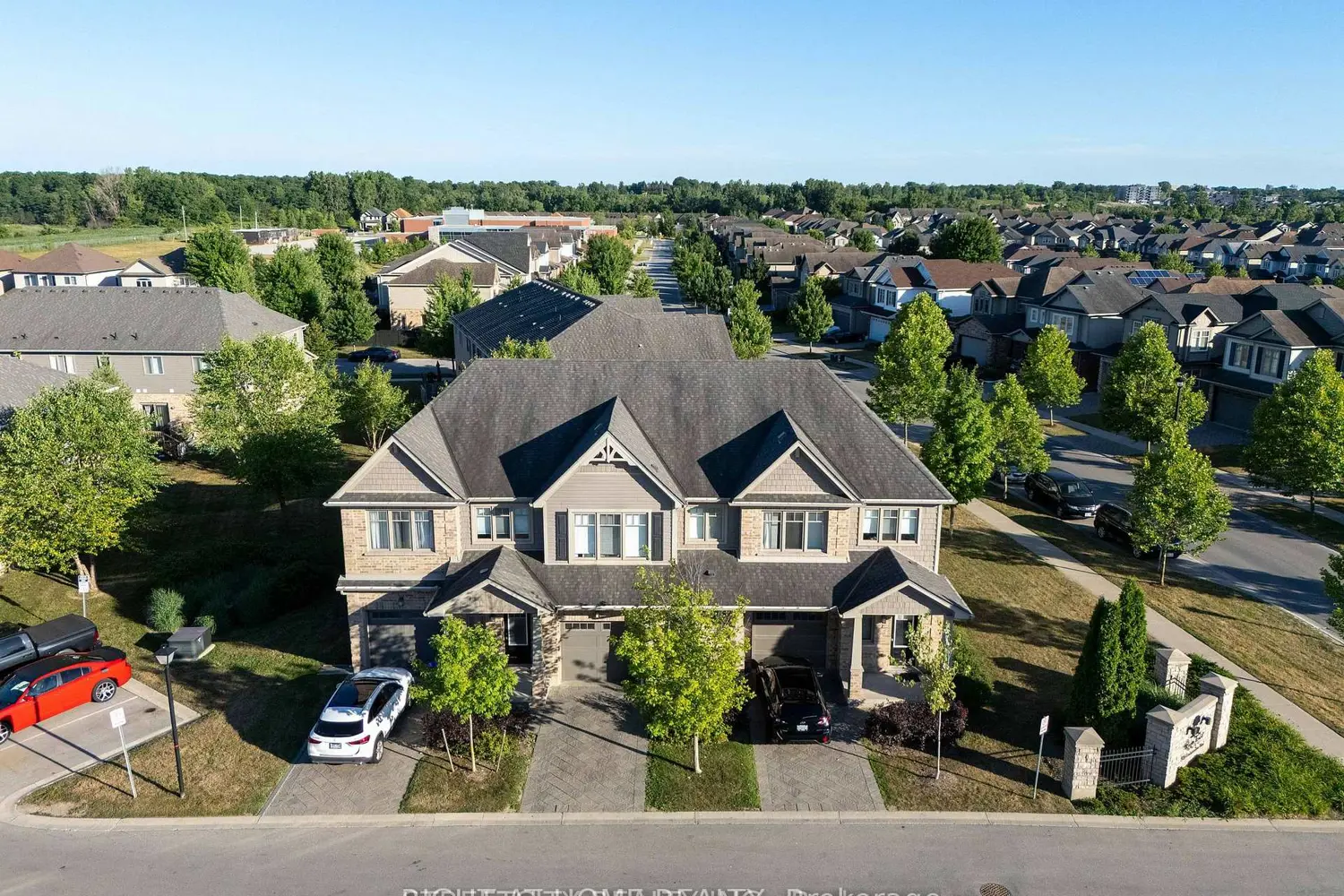1924 Cedarhollow Boulevard 3