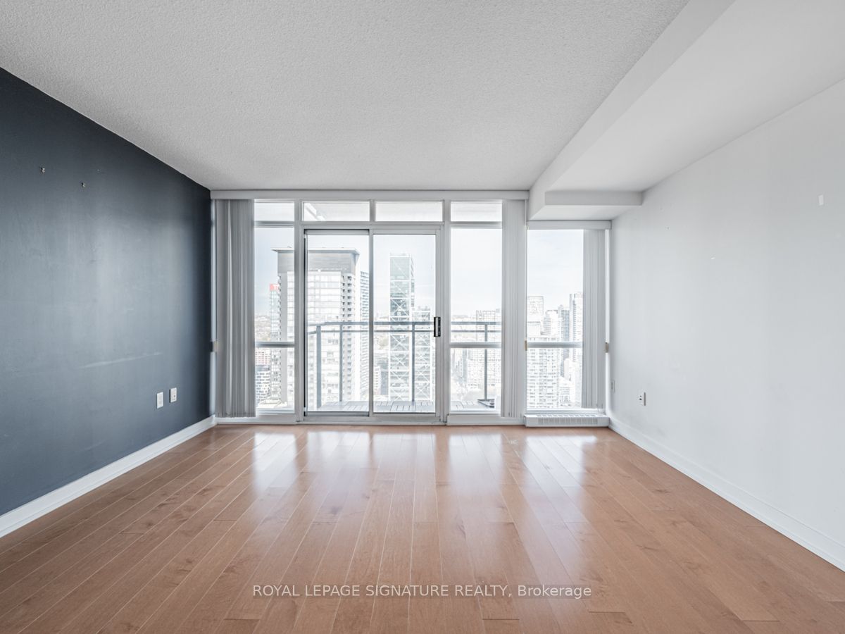5005-11 Brunel Court, Toronto, ON, M5V 3Y3
