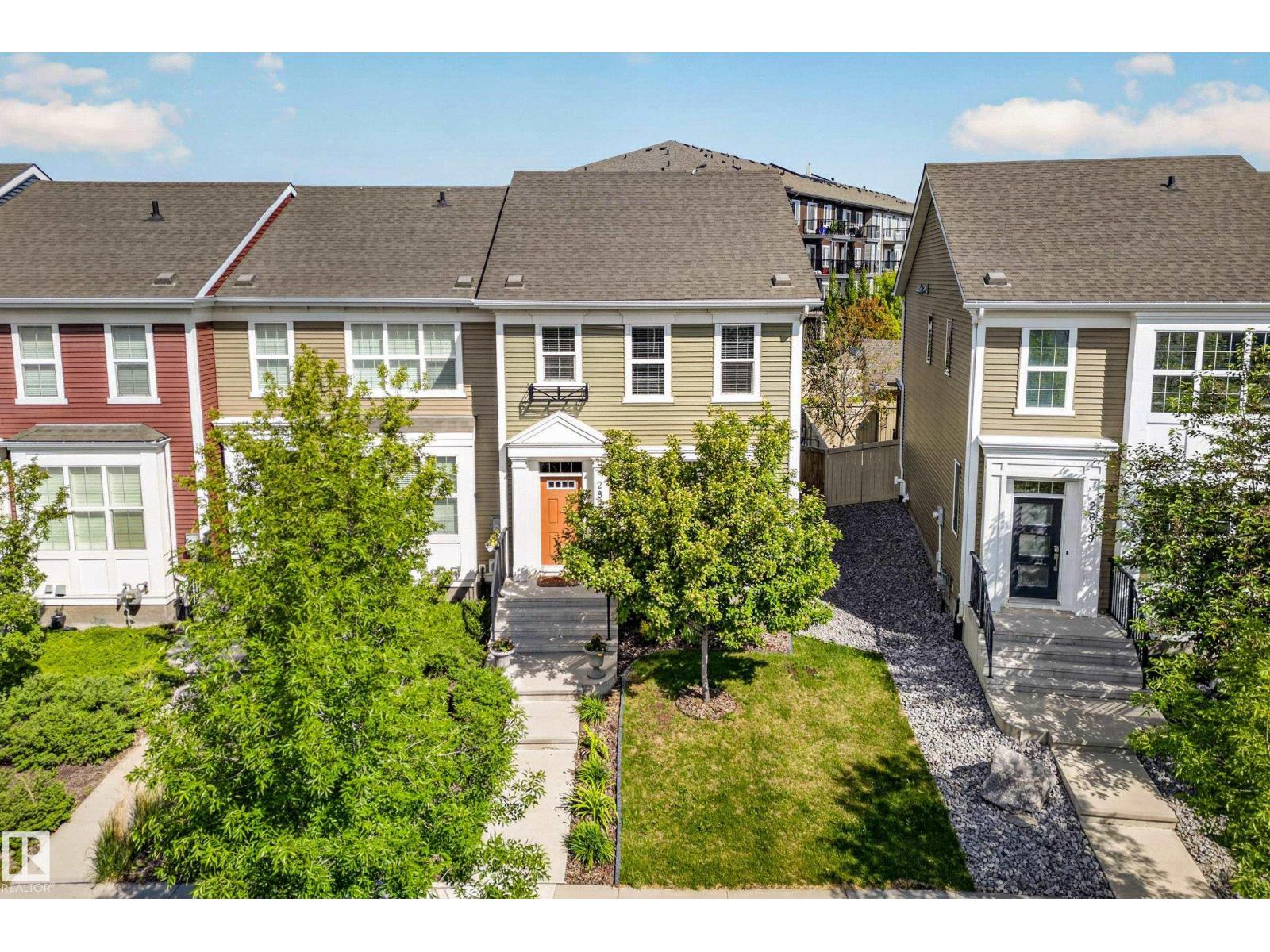 2821 Maple Way NW, Edmonton, AB, T6T0Z7