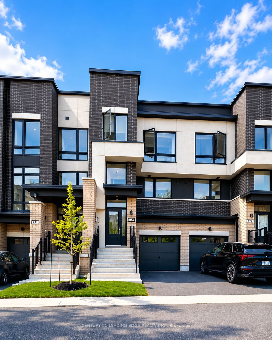 729 Heathrow Path, Oshawa, ON, L1H 7K5