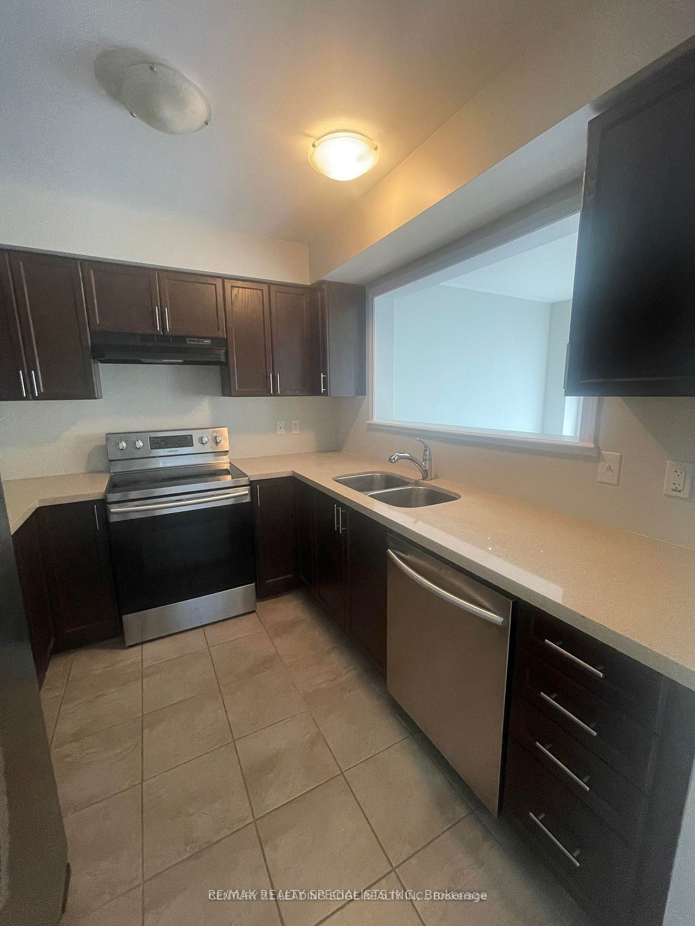 21 Franks Way, Barrie, ON, L4N 3J1 photo 4