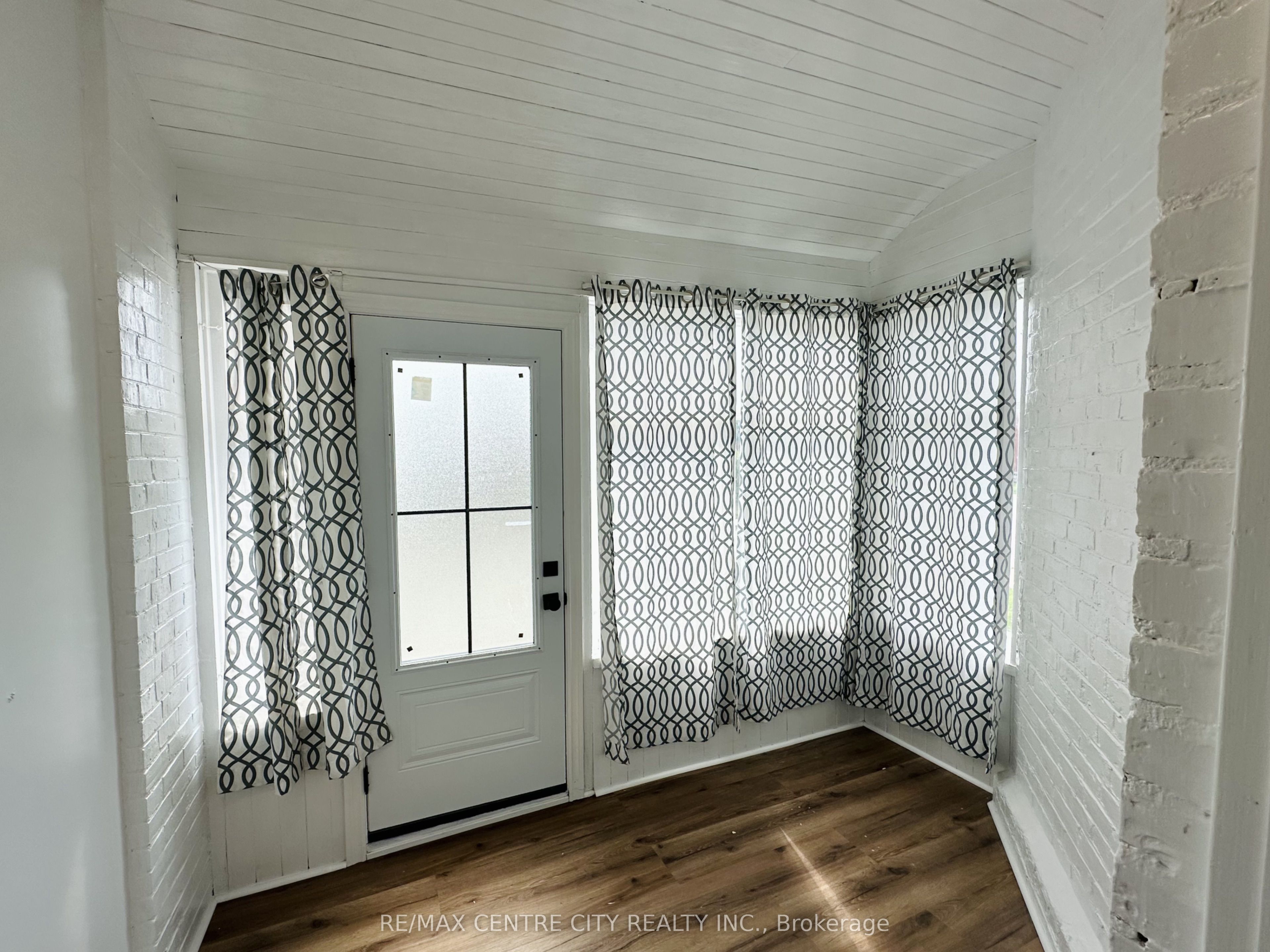 Unit 1-81 Curtis Street, St. Thomas, ON, N5P 1H9