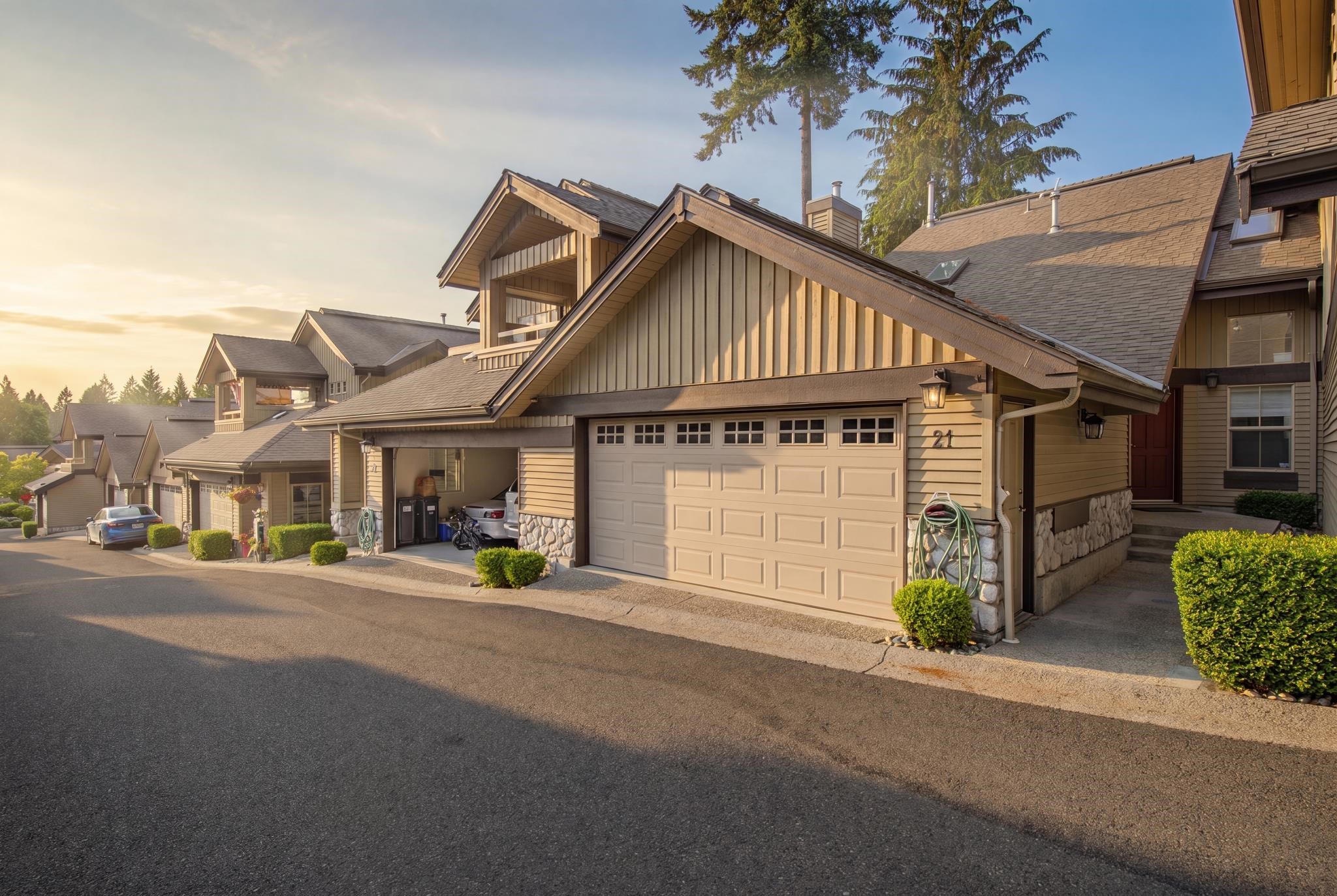 21-1550 Larkhall Crescent, North Vancouver, BC, V7H 2Z2