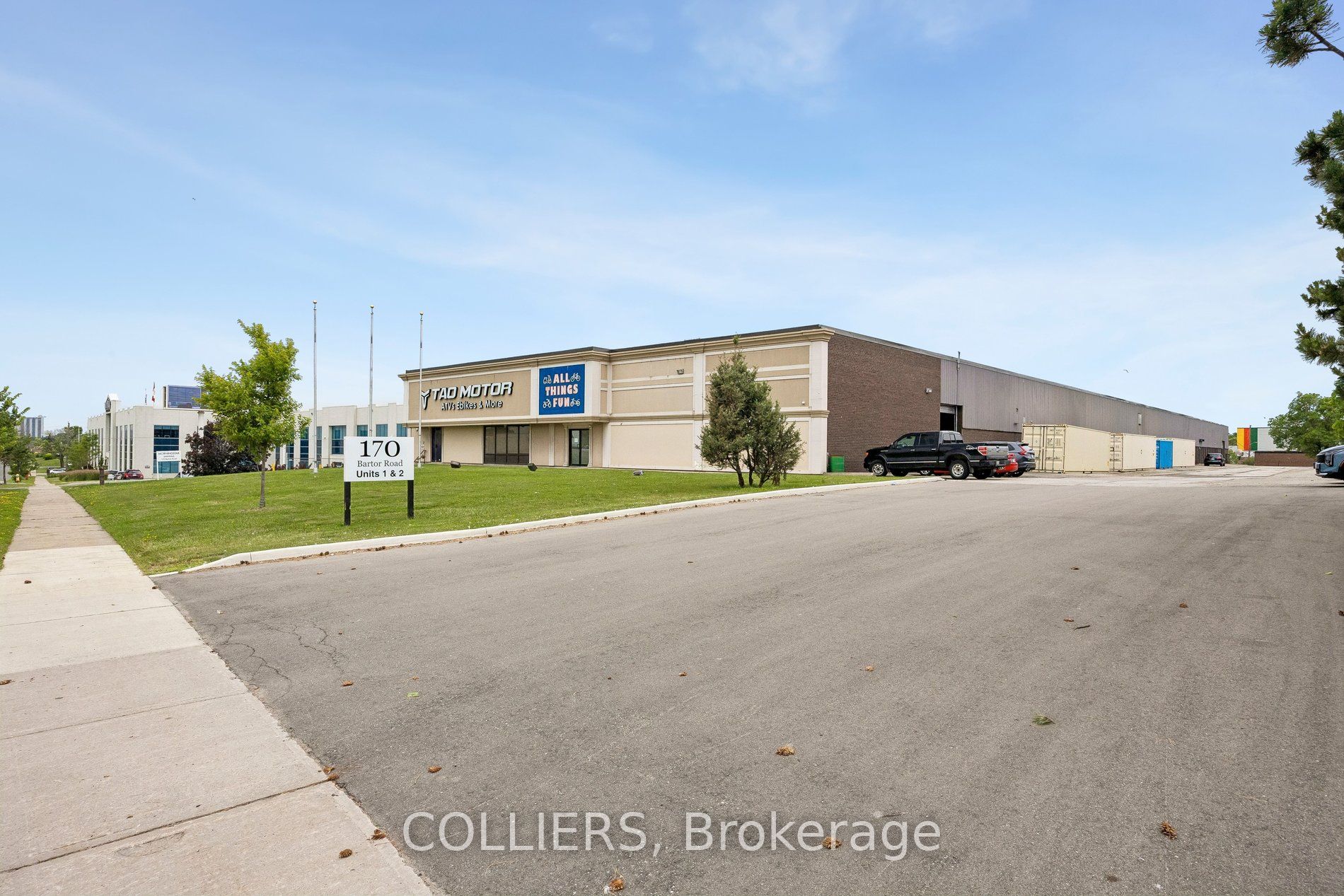 170 Bartor Road, Toronto, ON, M9M 2W6