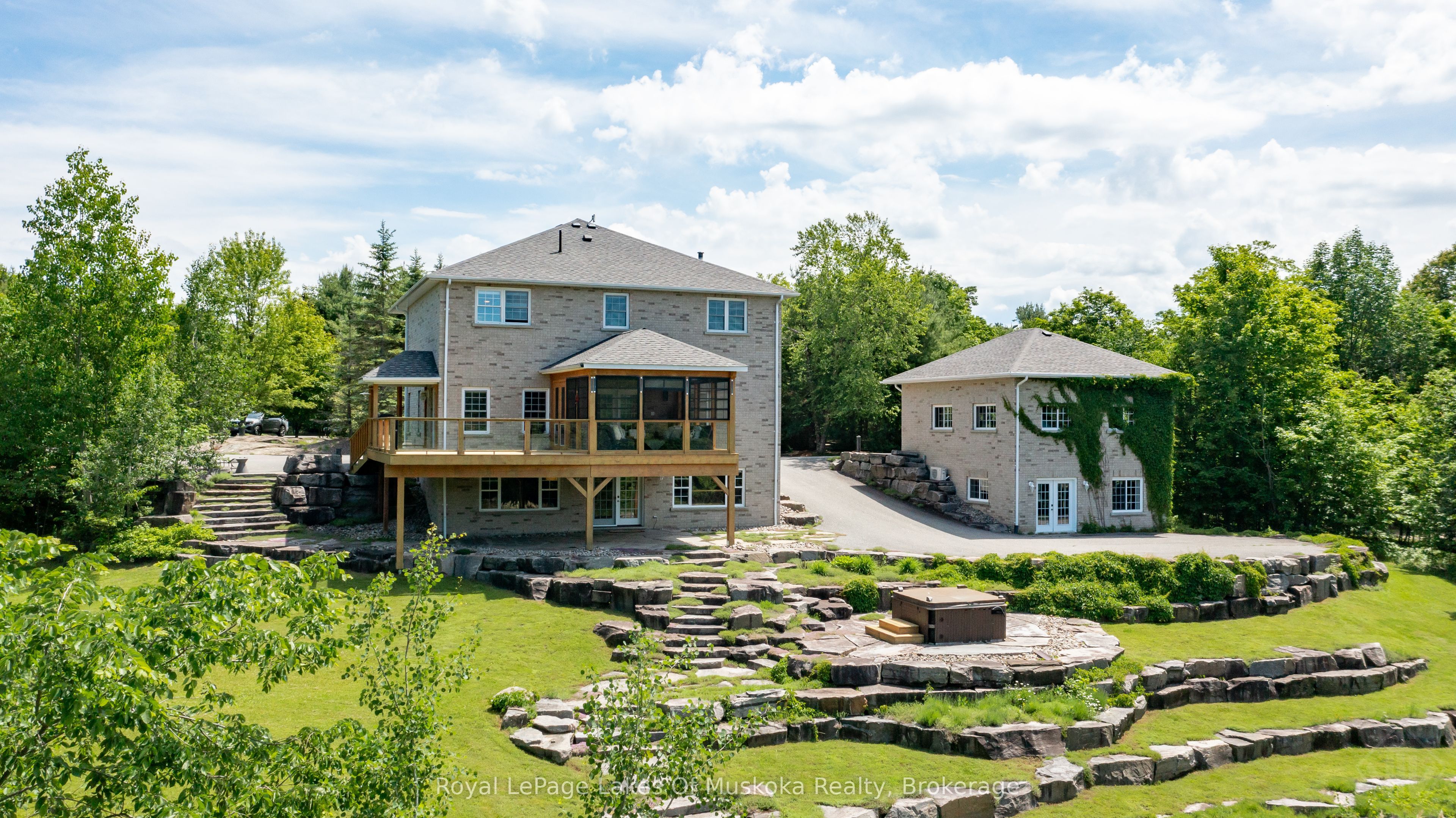 1039 Ziska Road, Bracebridge, ON, P1L 1W8