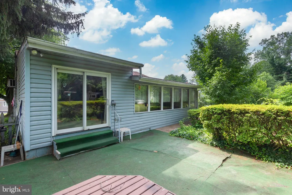 204 Uppergate Court, Owings Mills, MD 21117