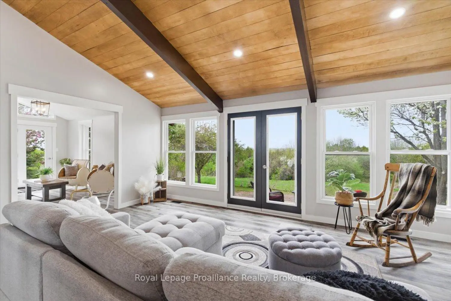 659 Moira Road photo 3