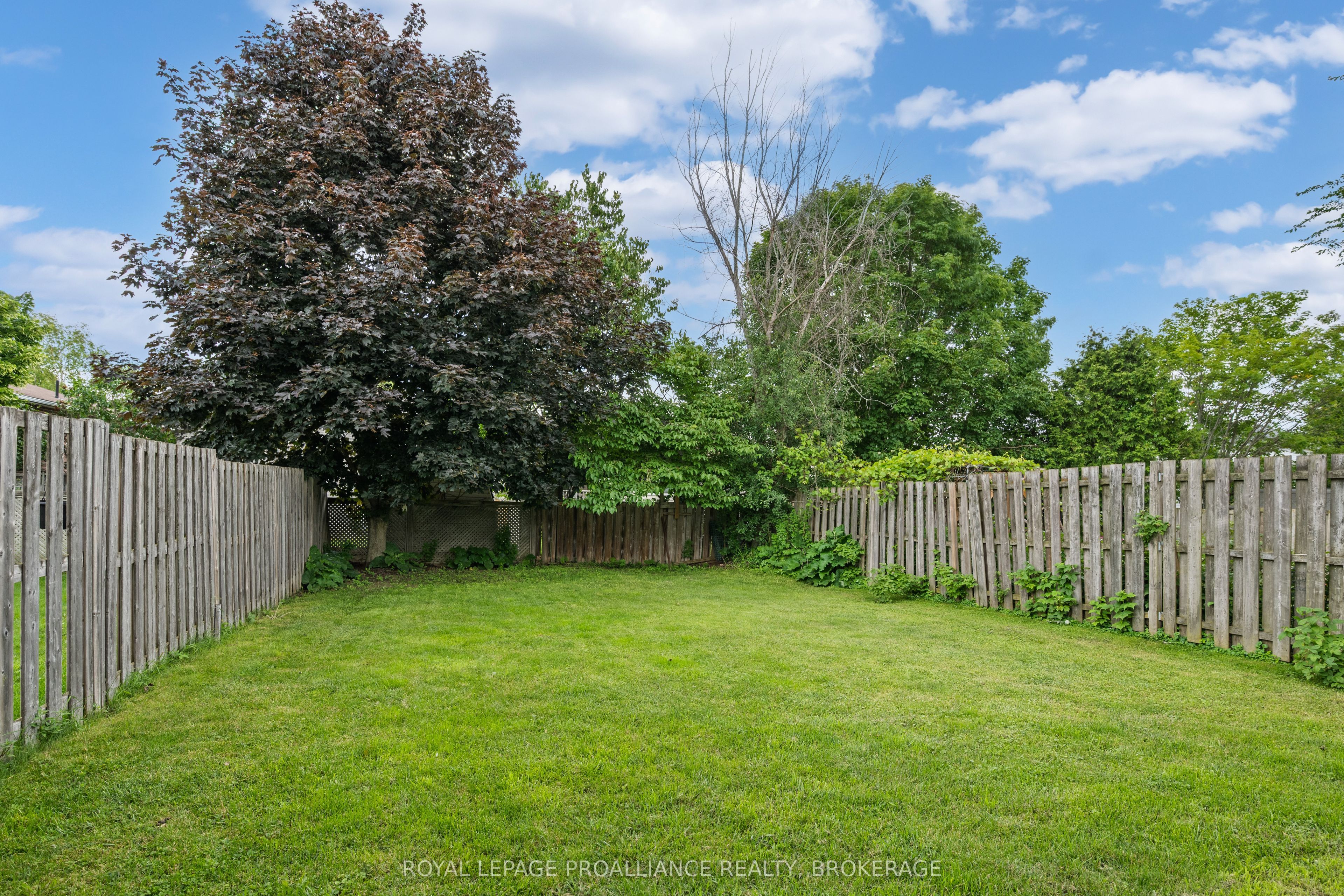 653 Barnsley Crescent, Kingston, ON, K7M 8X4 photo 5