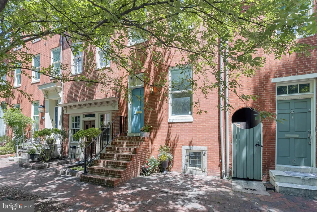 112 W Lee Street, Baltimore, MD 21201 photo 4