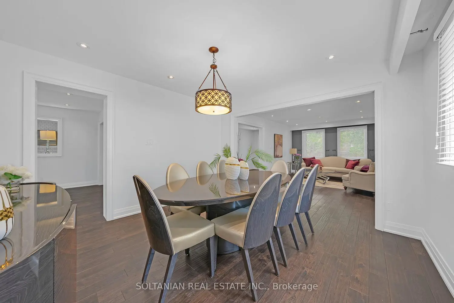 12 Dorian Place photo 5