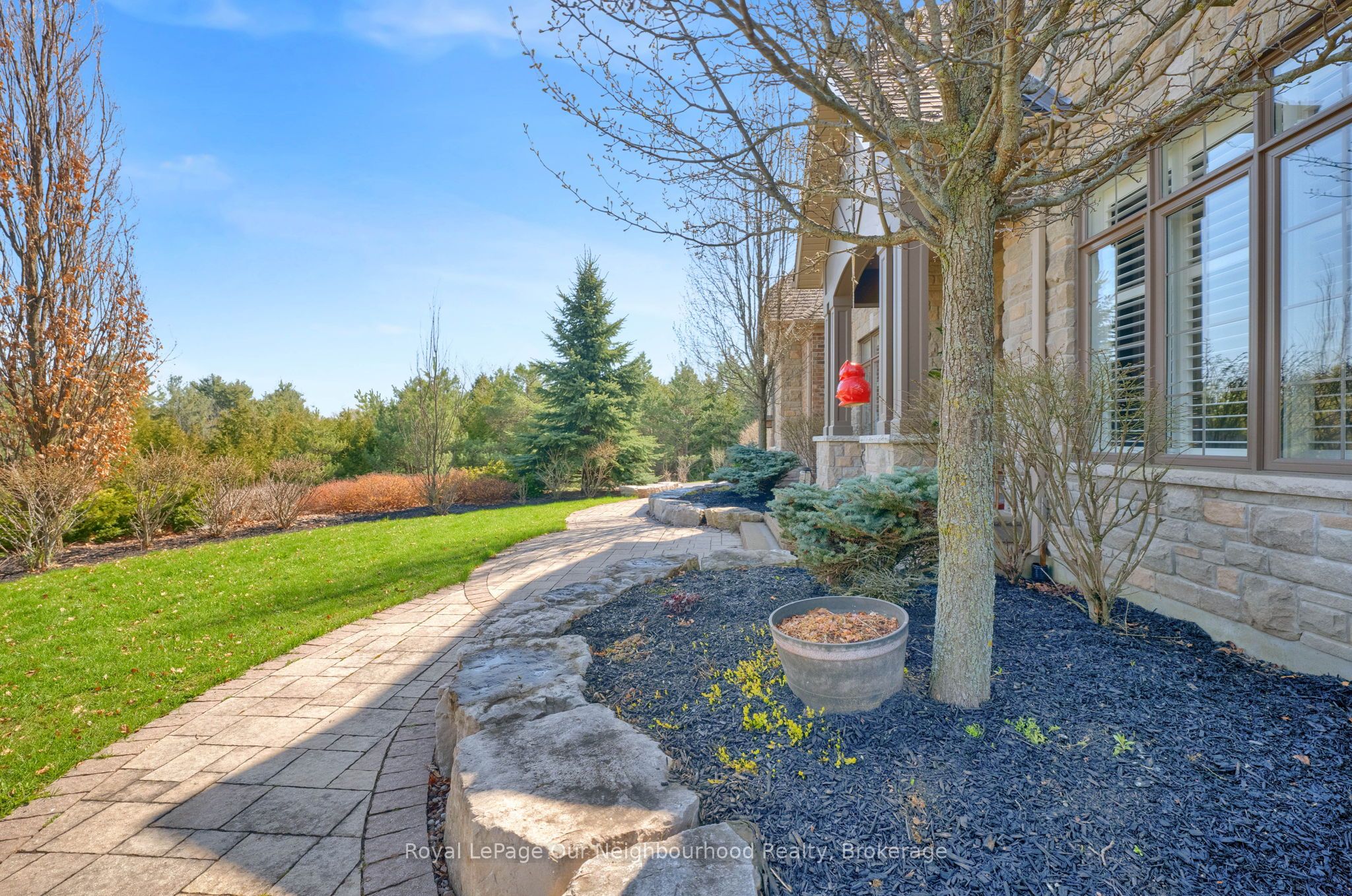 9 Powers Court, Clarington, ON, L0B 1M0