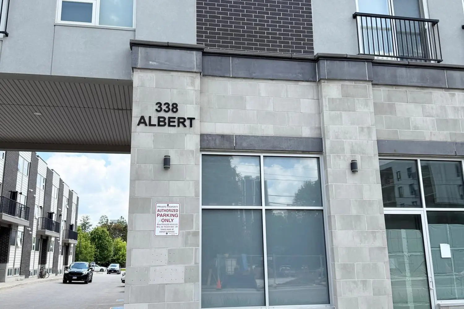 338 Albert Street 114
