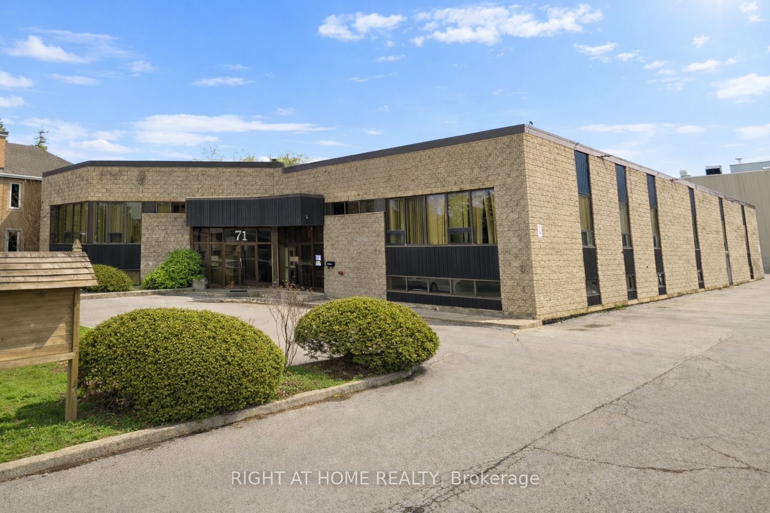 71 Judson Street, Toronto, ON, M8Z 1A4