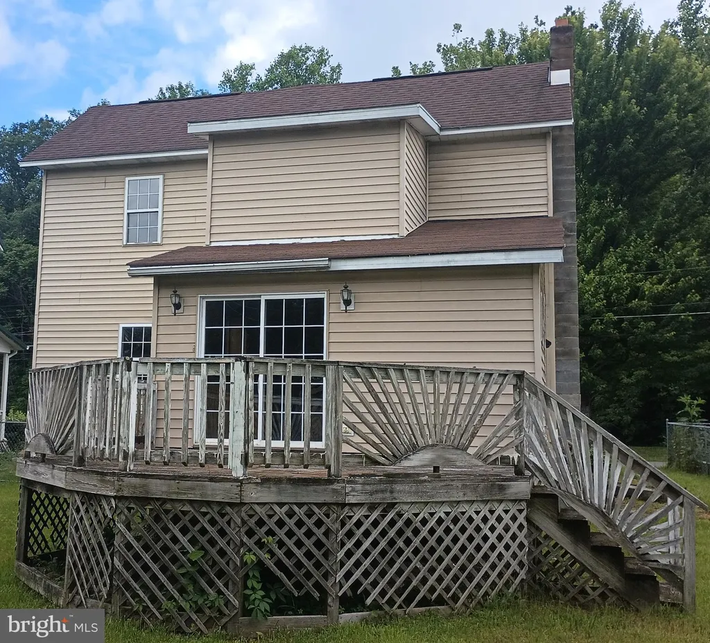 105 Walnut Street, Friendsville, MD 21531