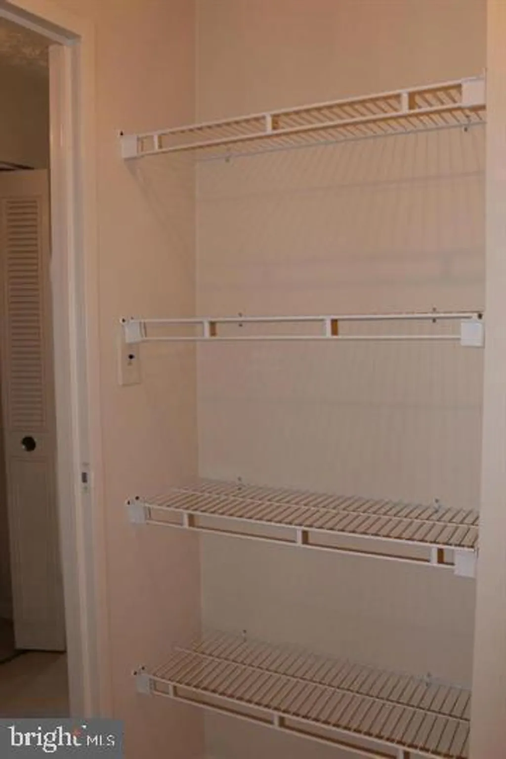 10201 Grosvenor Place Unit 1007, Rockville, MD 20852