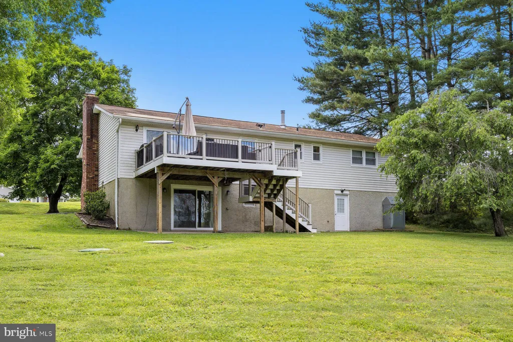 6410 Candlewicke Court, Sykesville, MD 21784