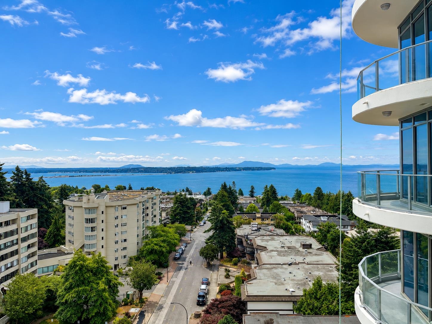 1003-1475 Foster Street, White Rock, BC, V4B 0C3