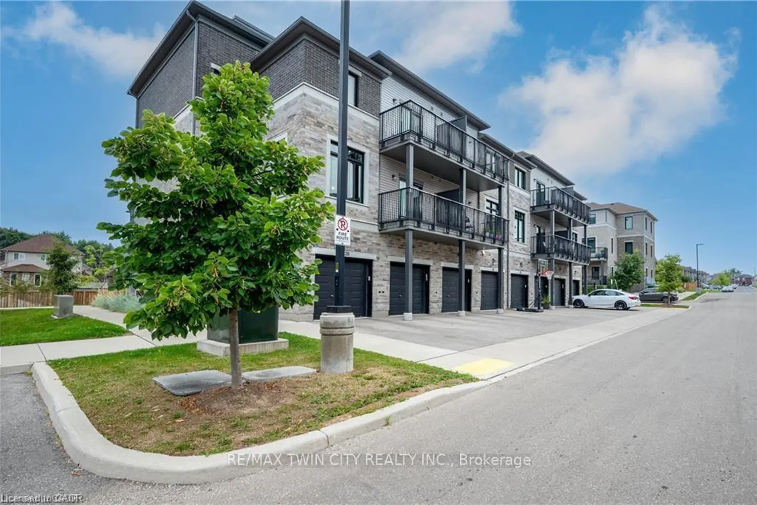 107 Westra Drive 27
