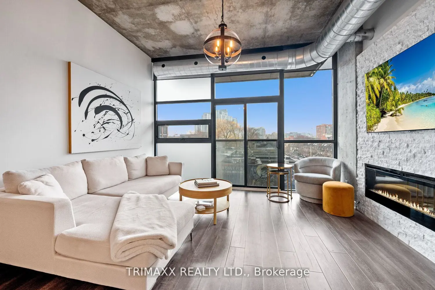 60 Bathurst Street 403 photo 3