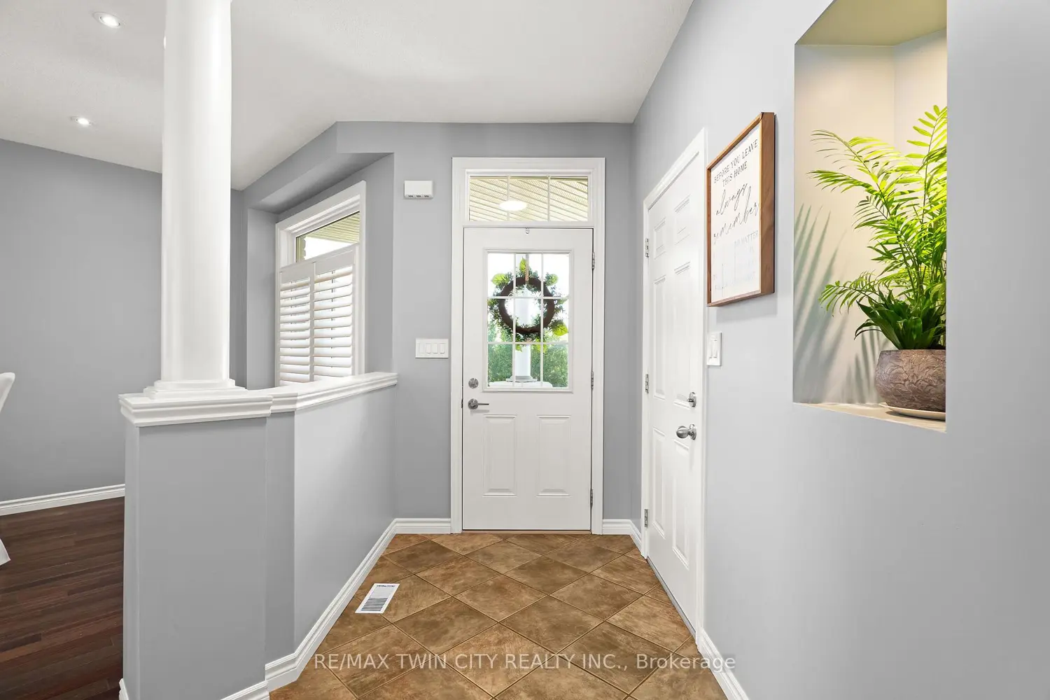 100 Pebblecreek Drive photo 3