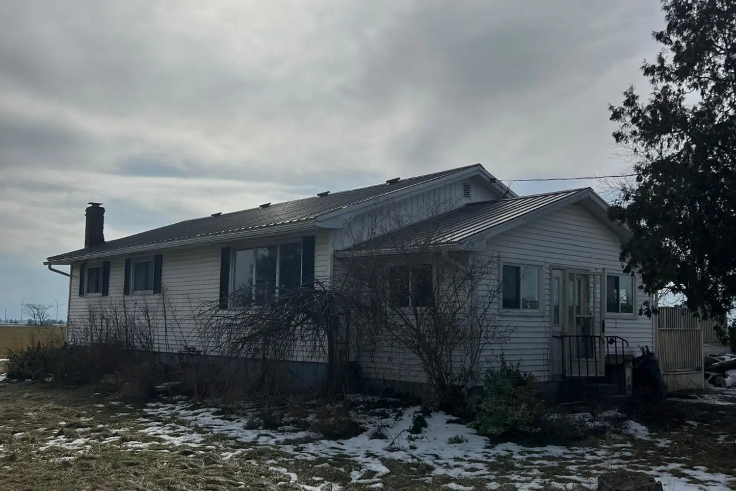 1065 Cheapside Road photo 2
