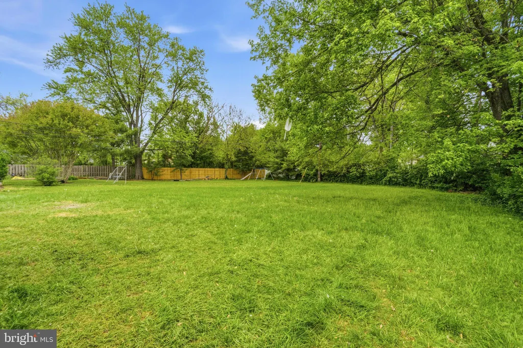259 Marganza S, Laurel, MD 20724
