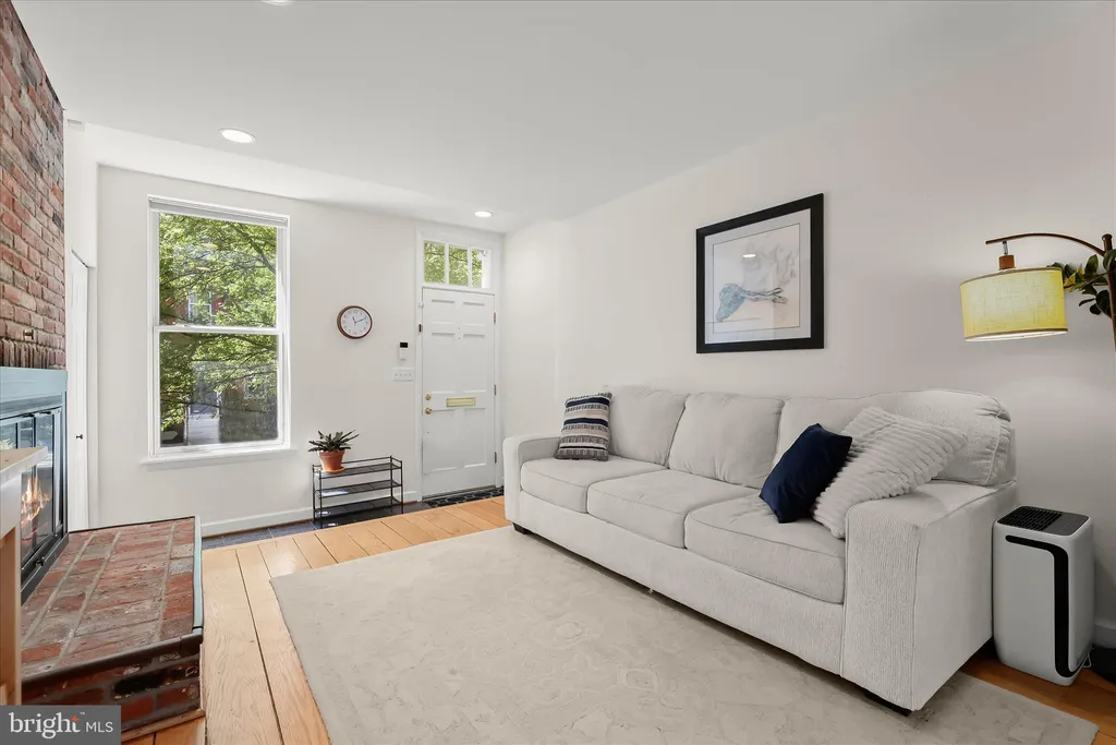 112 W Lee Street, Baltimore, MD 21201 photo 5