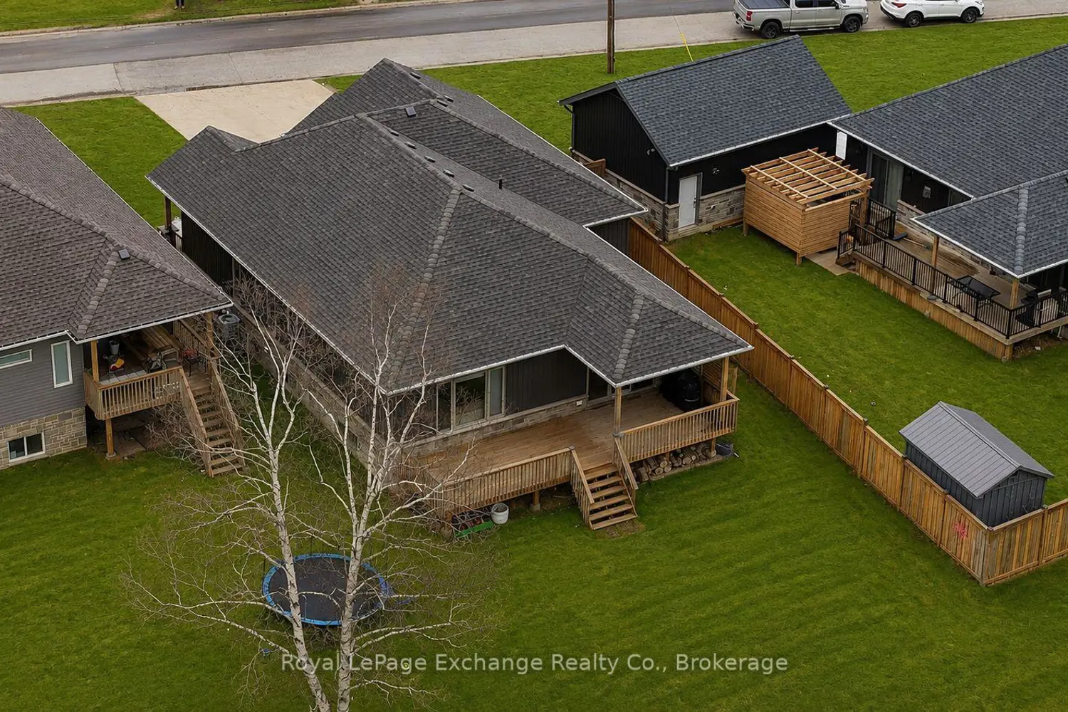 56 Chesley Street photo 2