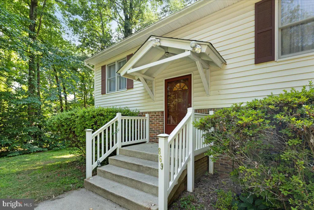 869 Plains Road, Lusby, MD 20657 photo 4