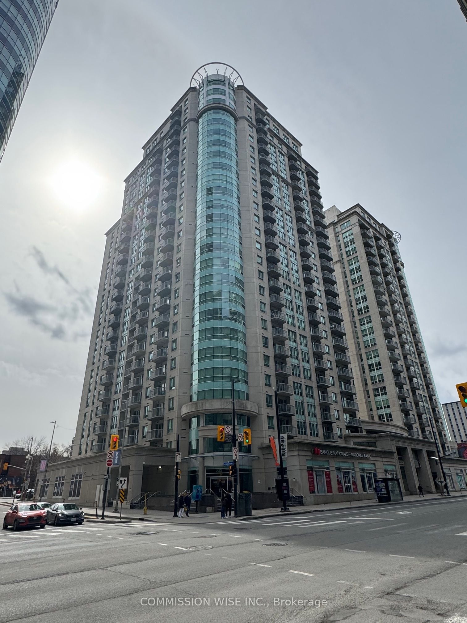 708-200 Rideau Street, Ottawa, ON, K1N 5Y1