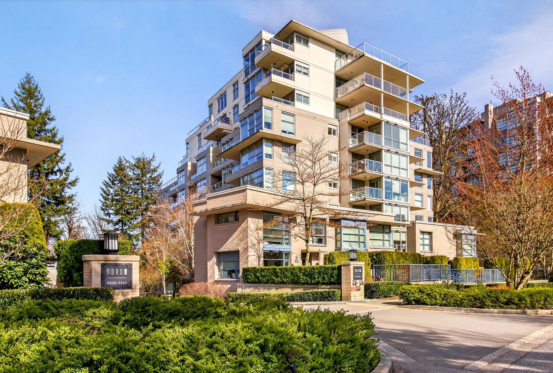 409-9262 University Crescent, Burnaby, BC, V5A 0A4 photo 2