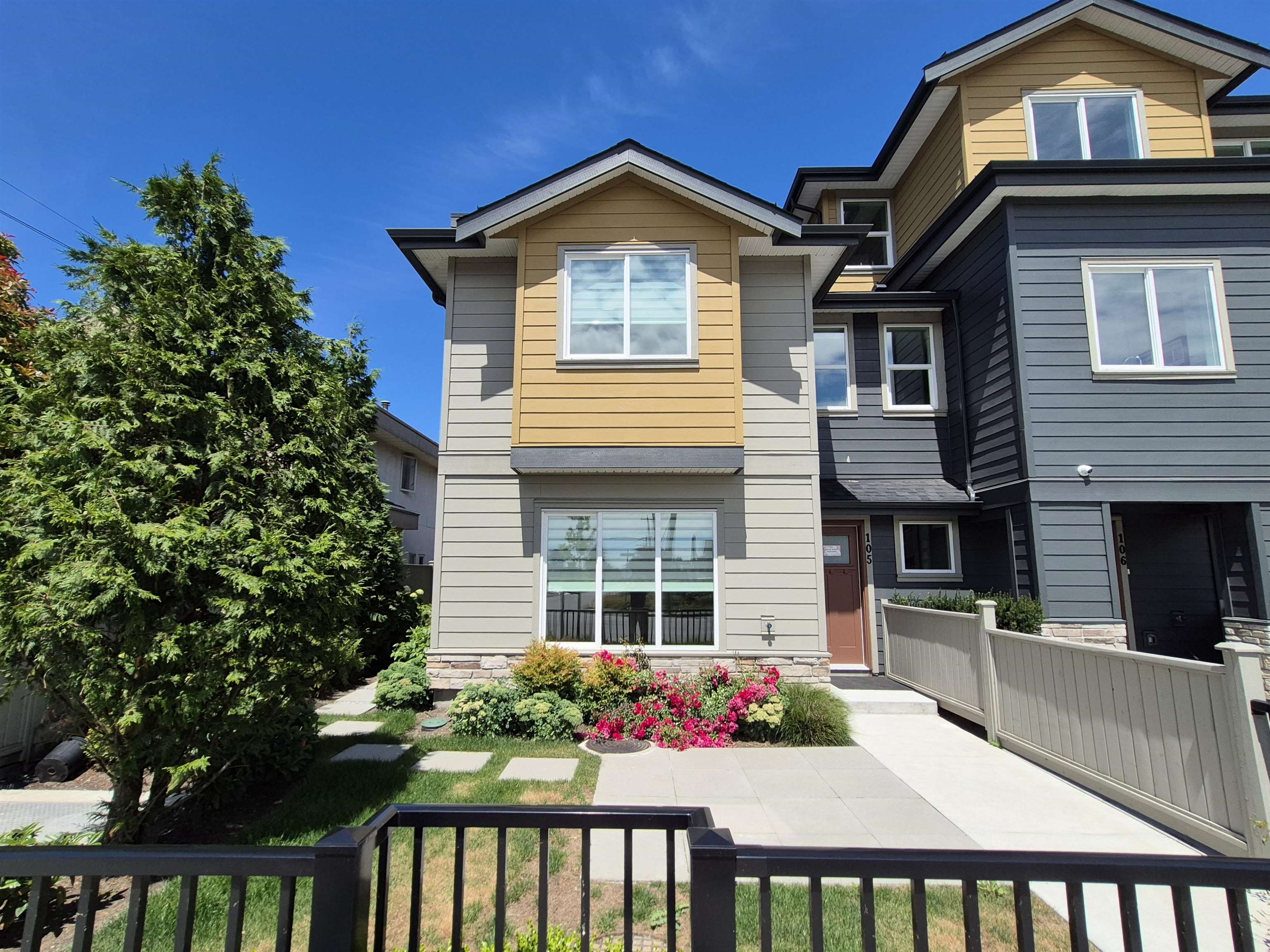 105-8233 Williams Road, Richmond, BC, V7A 1G4