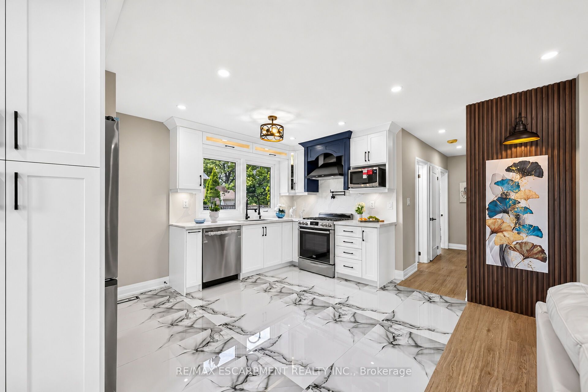 150 Howard Avenue, Hamilton, ON, L9A 2W8 photo 5