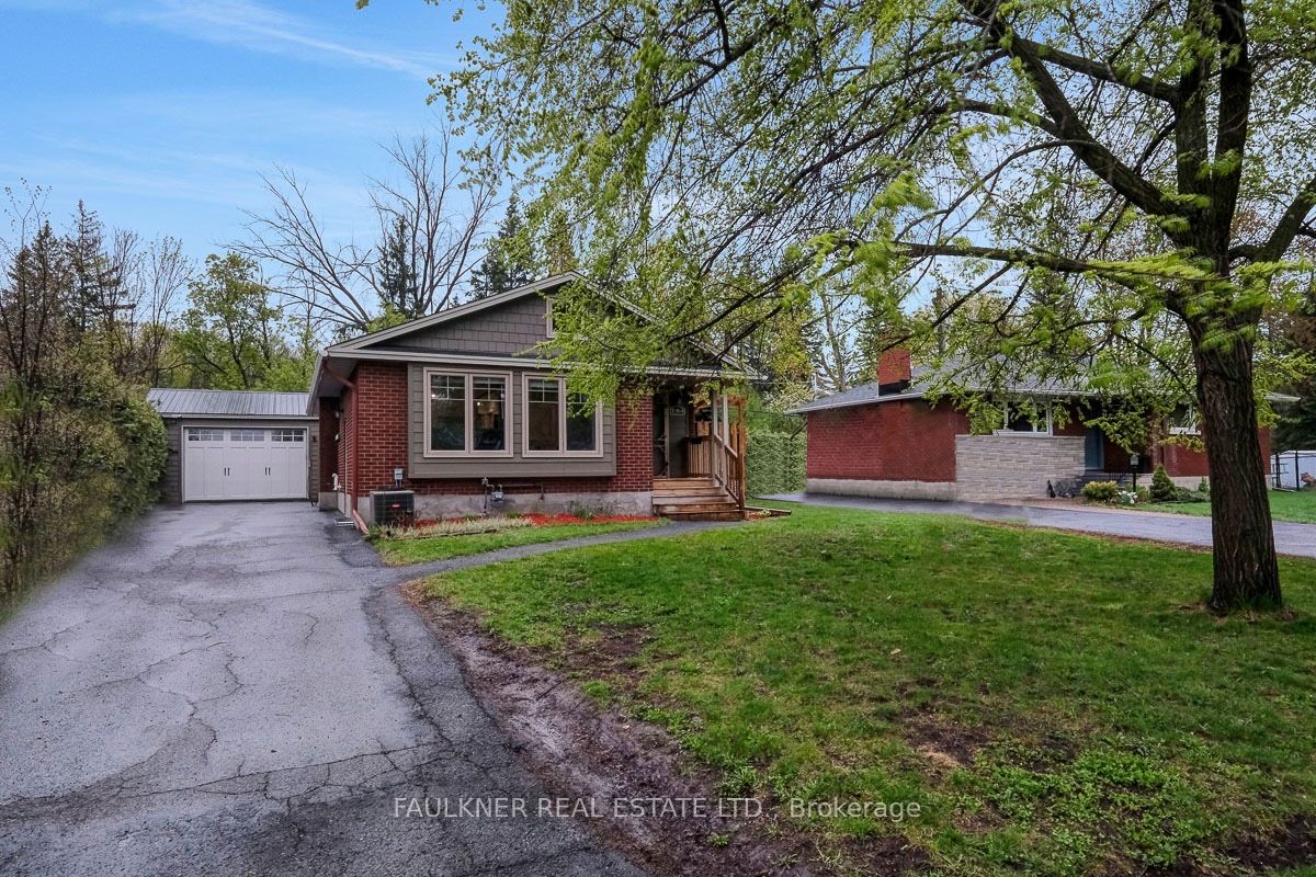 1304 Adirondack Drive, Ottawa, ON, K2C 2V3 photo 2