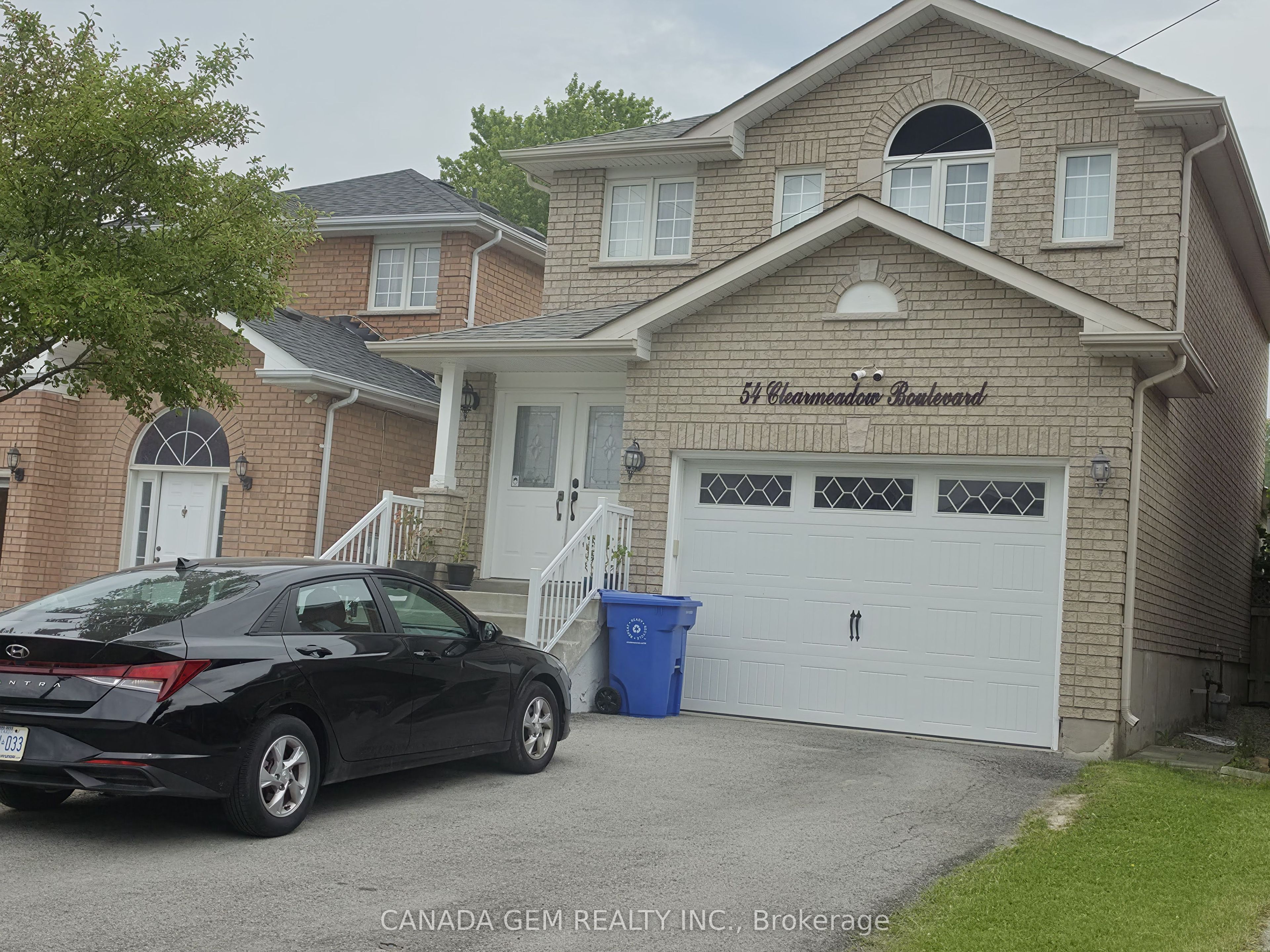 54 Clearmeadow Boulevard, Newmarket, ON, L3X 2M6