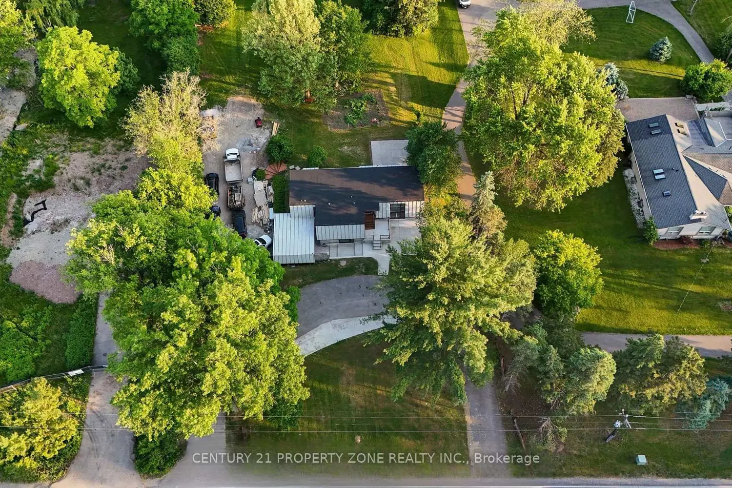 8420 Creditview Road photo 5