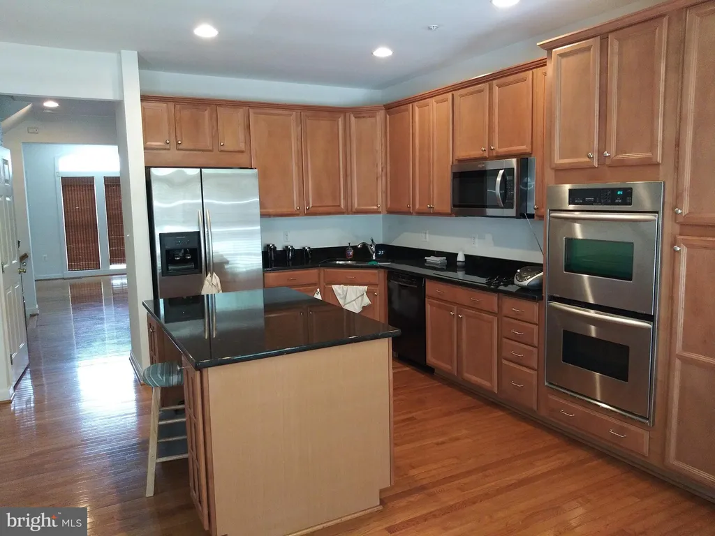 7232 Fair Oak Drive, Hanover, MD 21076 photo 4