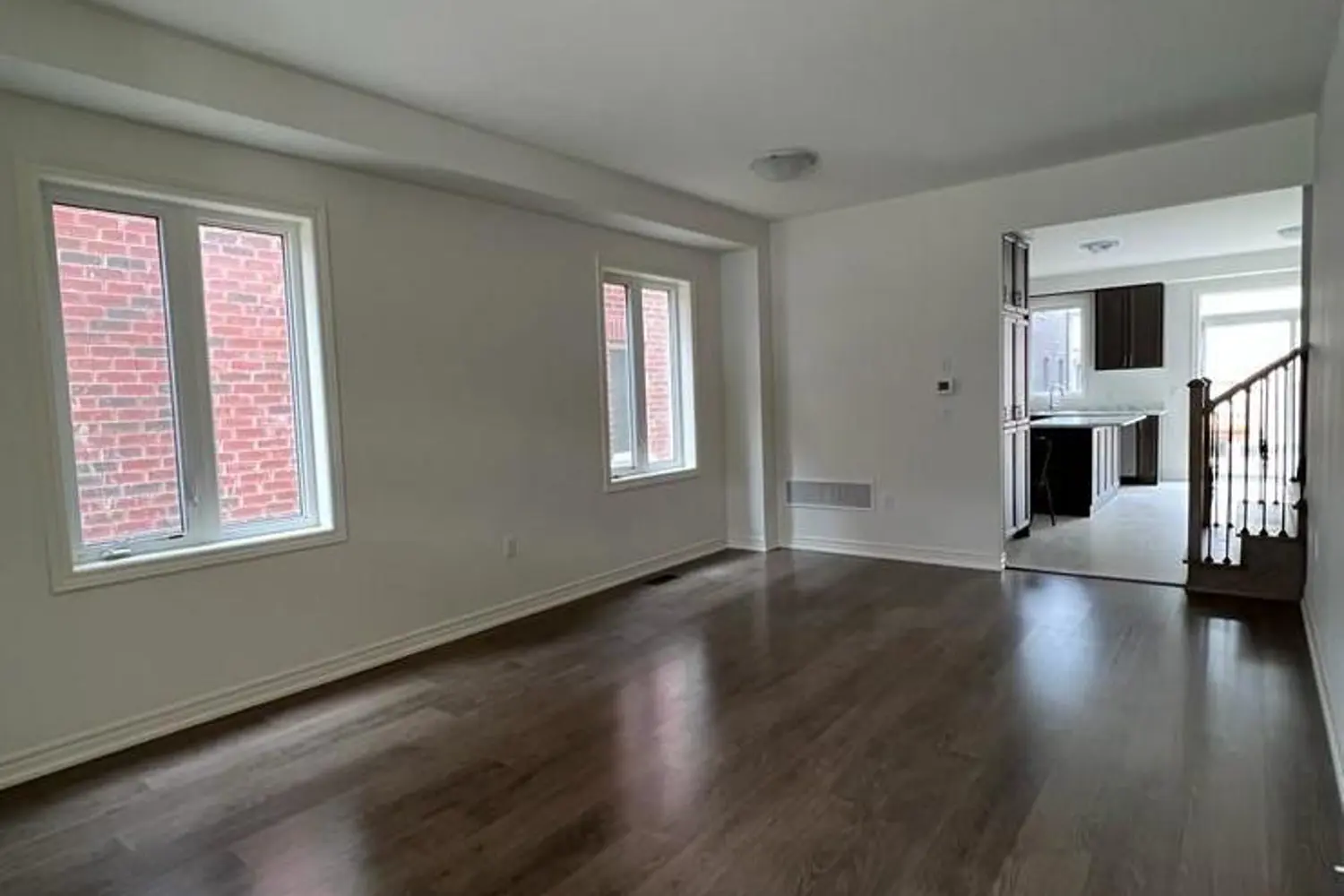 20 Collier Crescent photo 3