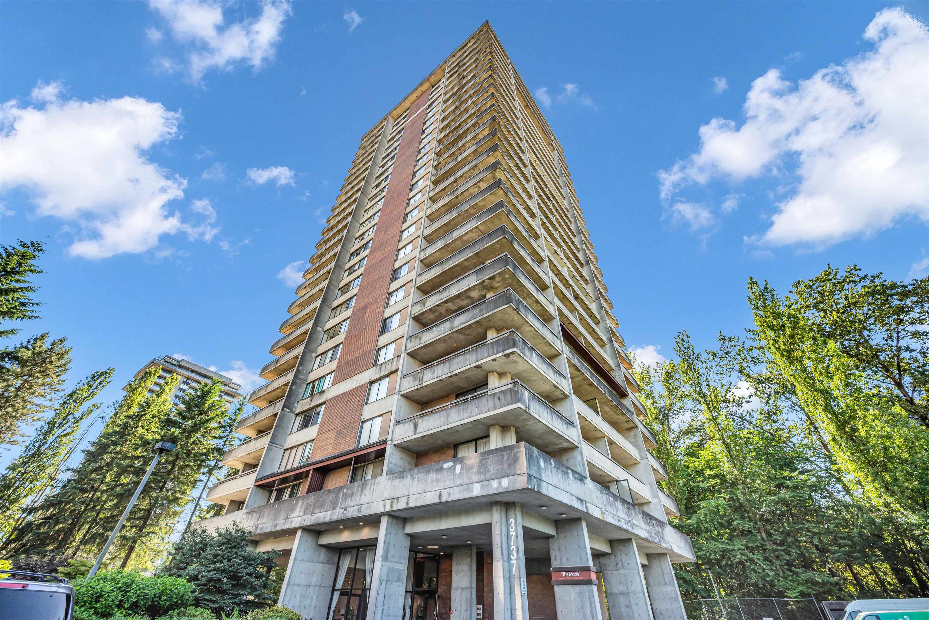 1104-3737 Bartlett Court, Burnaby, BC, V3J 7E3