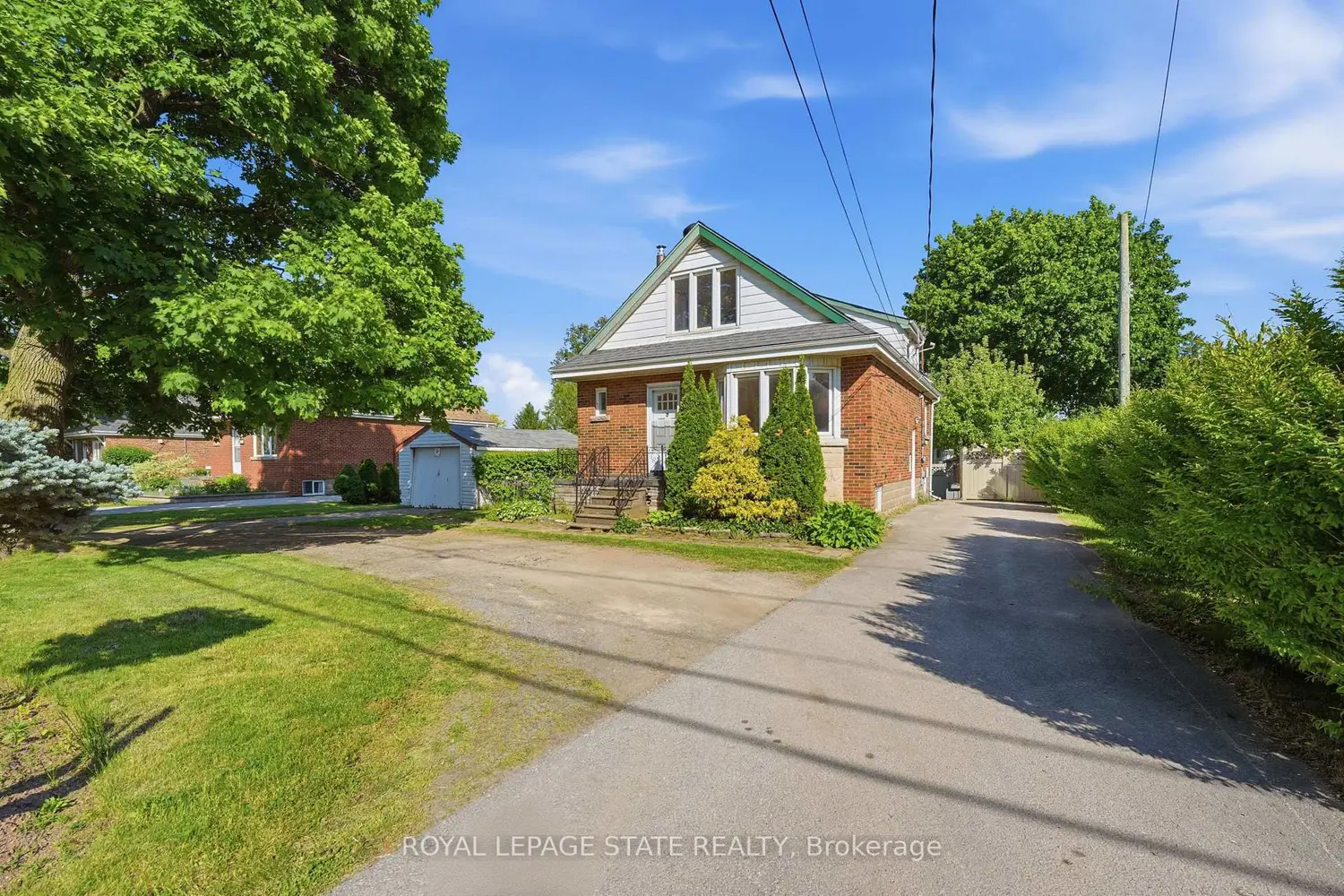 352 Parkside Drive photo 2