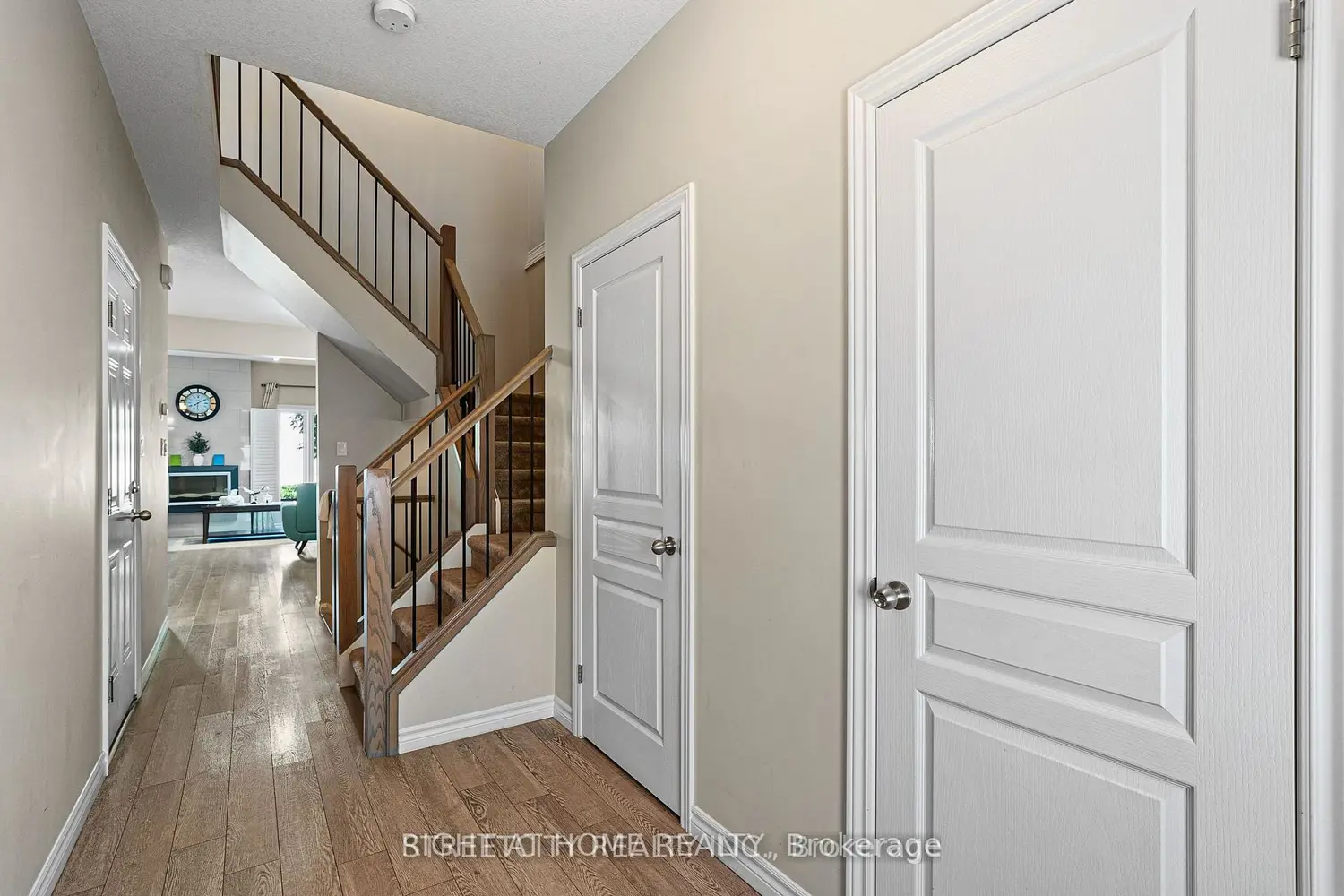 1924 Cedarhollow Boulevard 3 photo 2