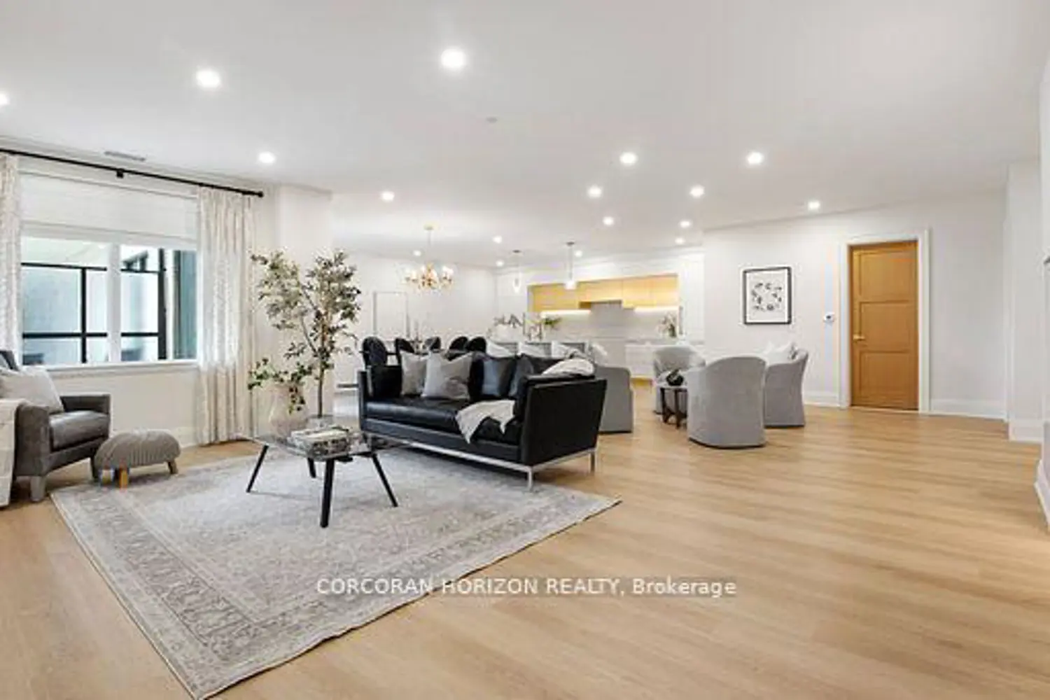 6523 Wellington 7 Road 109 photo 4
