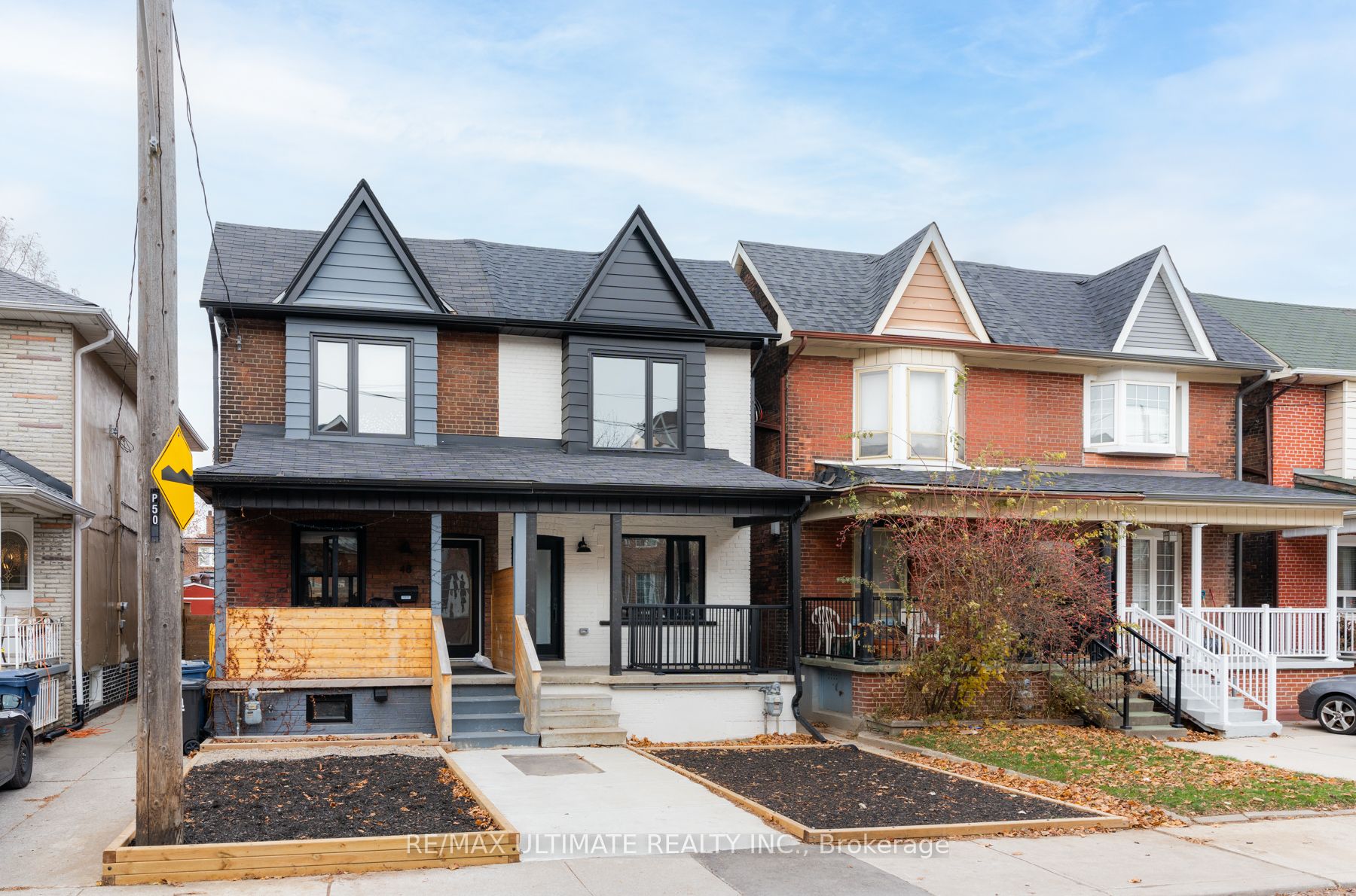 Lower-46 Rutland Street, Toronto, ON, M6M 1G1