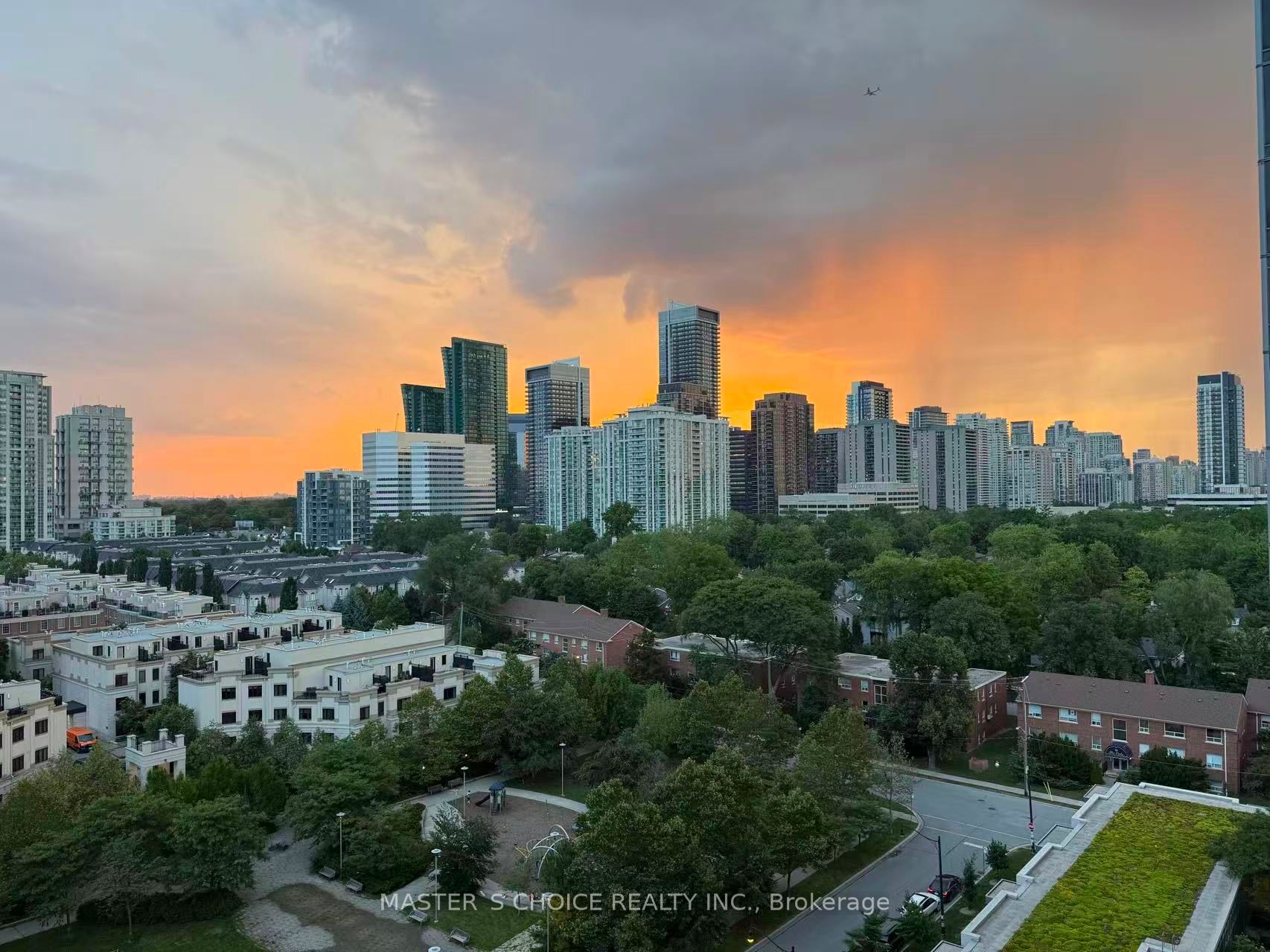 1112-120 Harrison Garden Boulevard, Toronto, ON, M2N 0H1